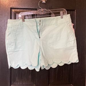 Vineyard Vine Scalloped Shorts 12